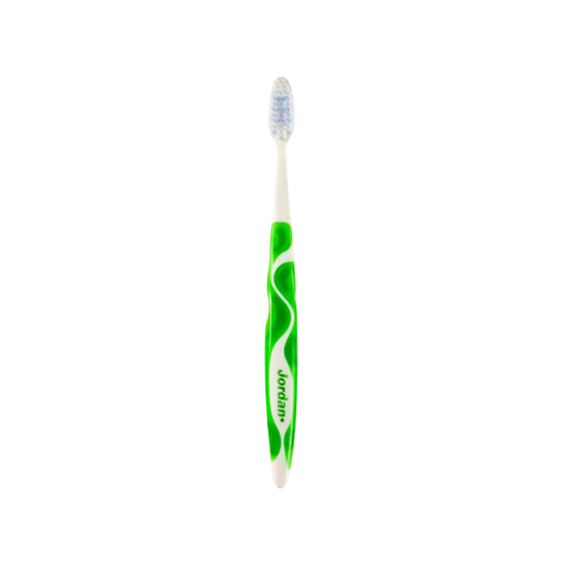 مسواک ادونس وایت جردن با برس متوسط به همراه درپوش - Jordan Advanced White Toothbrush