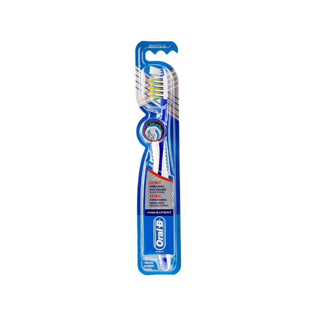 مسواک پرو اکسپرت ضد باکتری اورال بی با فرچه متوسط - Oral-B Pro-Expert Anti-Bacterial Toothbrush